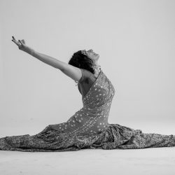 HATHA VINYASA YOGA CLASS