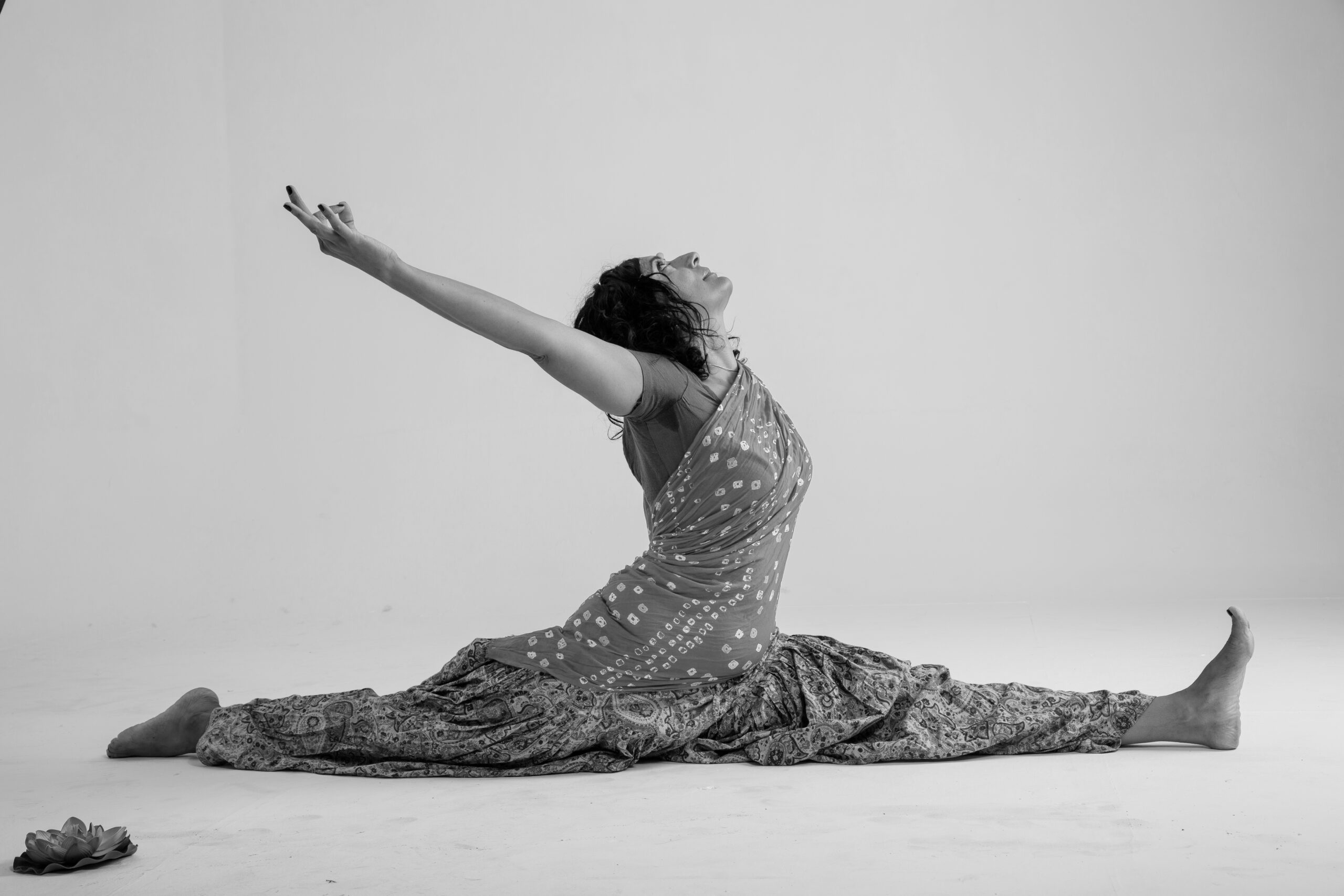 HATHA VINYASA YOGA CLASS 32